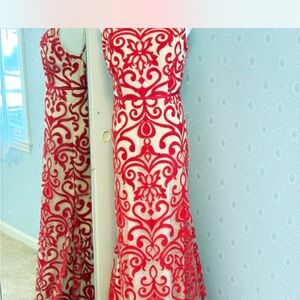 B Darlin Formal Ivory dress with red lace overlay, mermaid style! excellent!